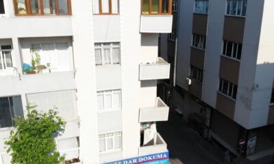 2. kattaki dairenin balkonunda çökme yaşandı bina boşaltıldı