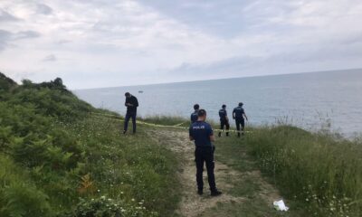 30 metrelik falezlerden atlayan genç kız ağır yaralandı