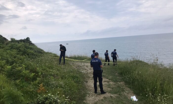 30 metrelik falezlerden atlayan genç kız ağır yaralandı