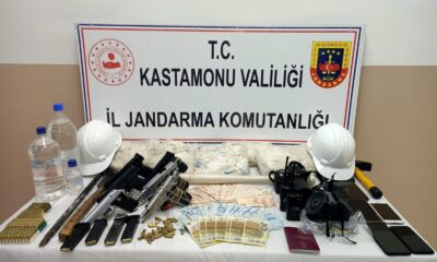 30 saat süren yargılamanın ardından 7 kişi tutuklandı