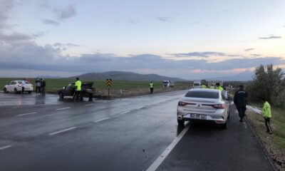 5 otomobilin karıştığı zincirleme kazada 5 kişi yaralandı