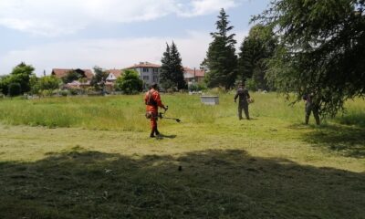 80 kişilik ekip kenti temizliyor