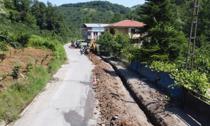 800 metrelik su hattı yenileniyor