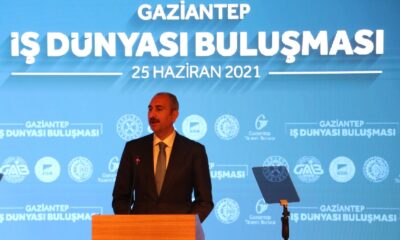 Adalet Bakanı Gül: “Sivil bir anayasa hepimizin ev ödevidir”