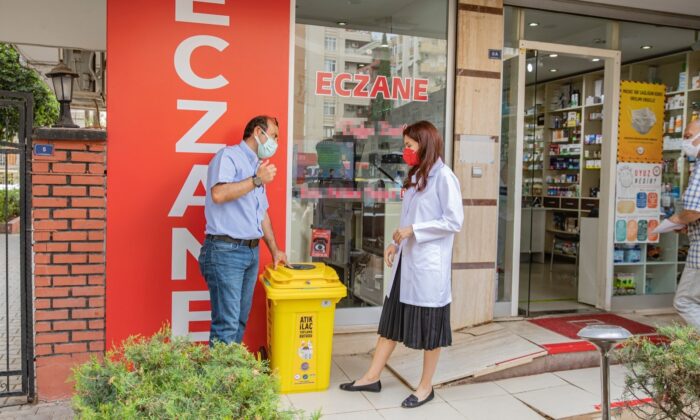 Adana’da atık ilaçlar toplanıyor