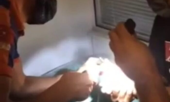 AFAD ekipleri, parmakta sıkışan yüzüğü çıkarttı