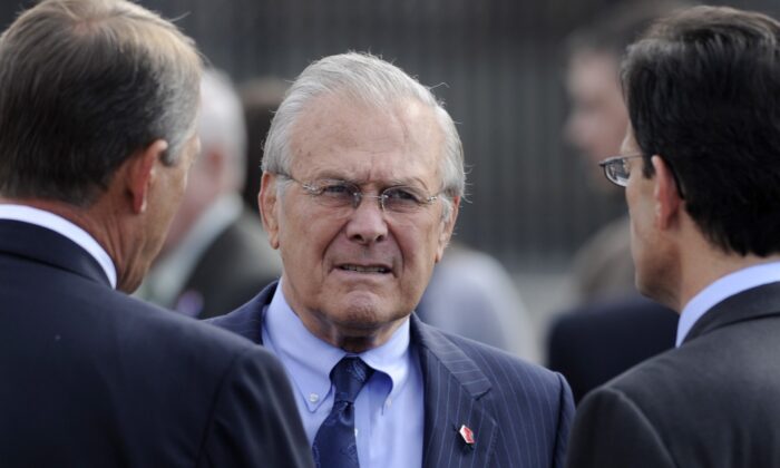 Afganistan ve Irak’ın işgallerinin baş mimarlarından eski ABD Savunma Bakanı Rumsfeld hayatını kaybetti