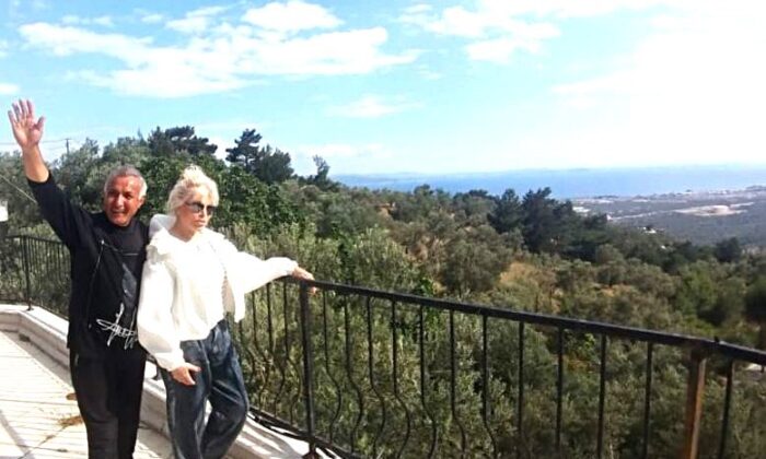 Ajda Pekkan çiftlik kurmak için Kazdağları’nda arazileri gezdi