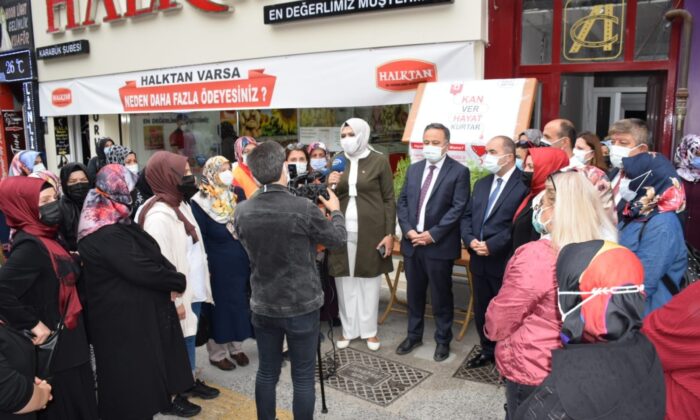 AK Parti Kadın Kolları’ndan Türk Kızılayı’na kan bağışı