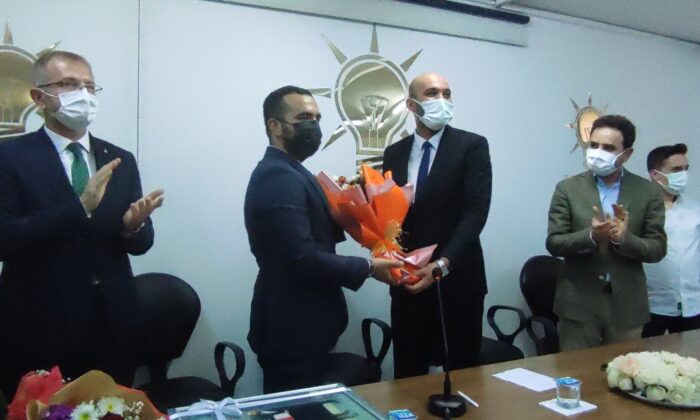 AK Parti Kütahya İl Gençlik Kolları’nda Usame Doğan görevi devraldı