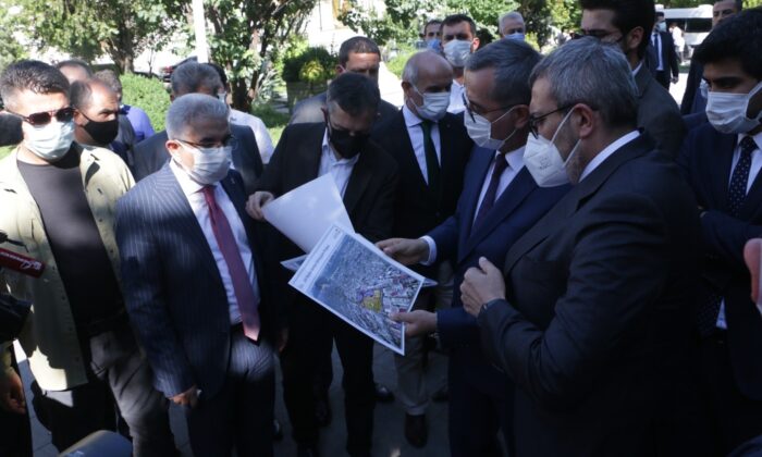 AK Parti’li Ünal’ın Kahramanmaraş ziyareti