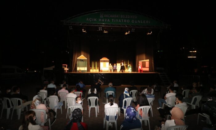 Akçaabat’ta ikinci açık hava tiyatro günleri Temmuz’da başlıyor
