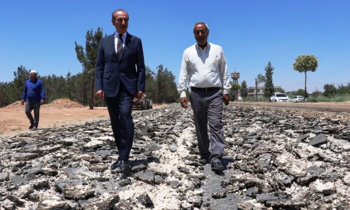 Akçakale’de asfaltlama çalışmaları sürüyor