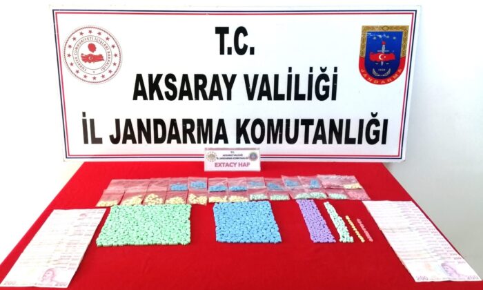 Aksaray’da jandarmadan terminalde uyuşturucu operasyonu