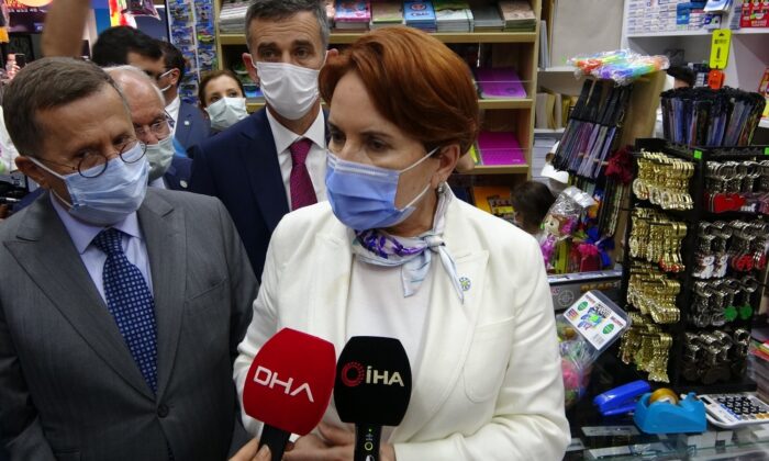 Akşener öğretmen olarak ilk atandığı ilçedeki anılarını paylaştı