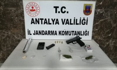 Alanya’da uyuşturucu operasyonu: 2 gözaltı