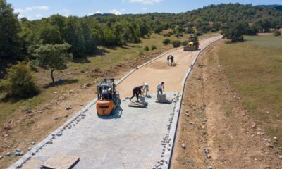 Albay Reşat Çiğiltepe şehitliği’nin yolları kilitli parke ile buluşuyor