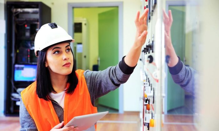 Alçak gerilim tesisatları için hazırlanan tasarım uygulama ücretsiz indiriliyor