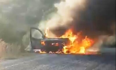 Alev topuna dönen otomobil kül oldu