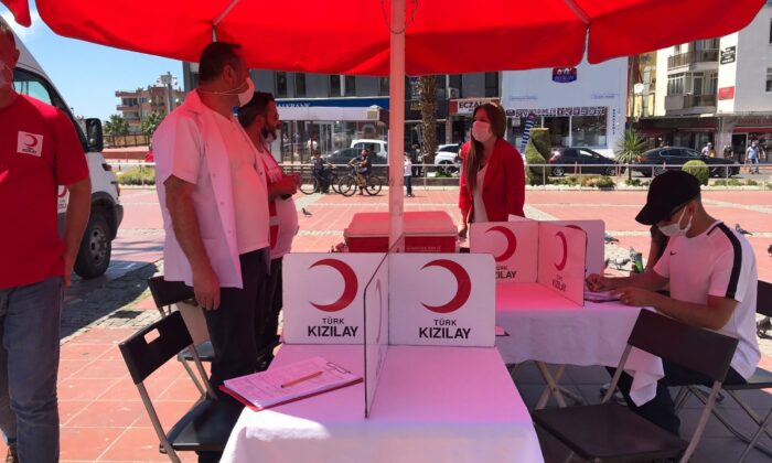 Aliağa’da AK Partili kadınlar kan bağışı etkinliği düzenledi