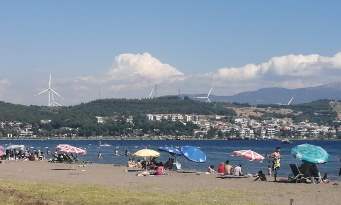 Aliağa’da sahiller canlanmaya başladı