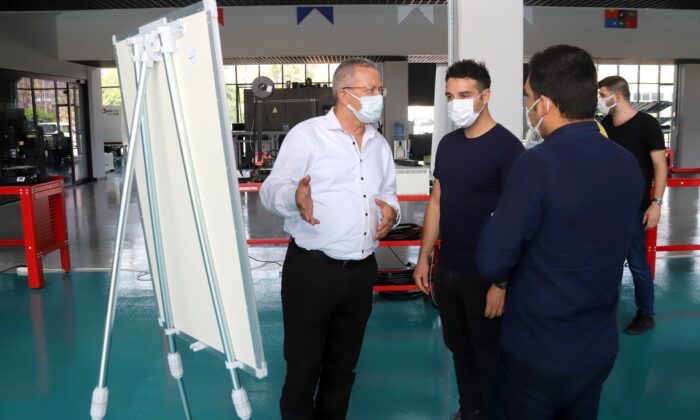 Amerika’dan geldi Model Fabrikaya hayran kaldı