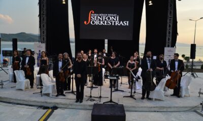 Amfi tiyatroda klasik müzik akşamı