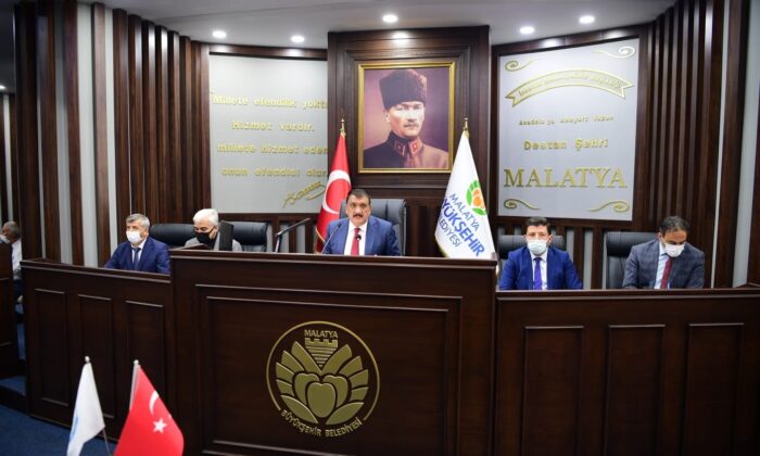 Anadolu Efesli Simon’a Malatya’dan hemşehrilik beratı