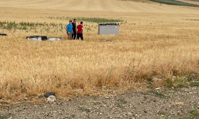 Ankara’da yangına giden itfaiye aracı devrildi: 1’i ağır 3 yaralı