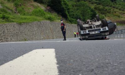 Araç takla attı: 1 yaralı