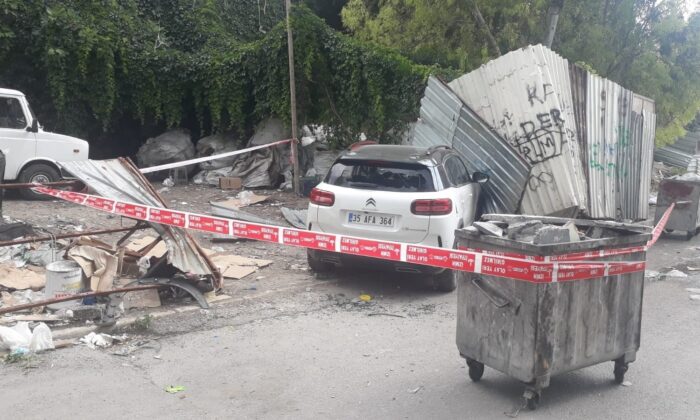 Aracıyla seyir halindeyken silahlı saldırıya uğrayan kişi ağır yaralandı