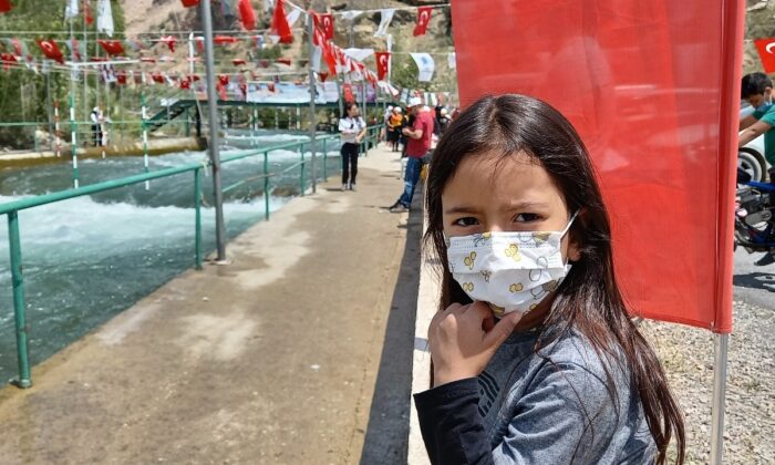 Artvin’de kano yarışları düzenlendi