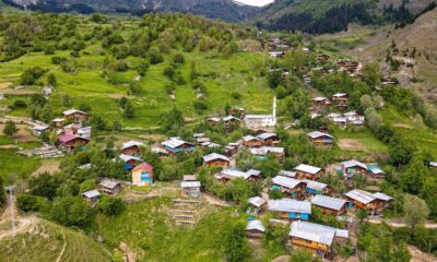 Artvin’deki 2 bin rakımlı Maden köyü ahşap mimarisi, kültürü ve doğasıyla ilgi çekiyor