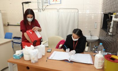 Aşı uygulama merkezlerinde yoğunluk devam ediyor