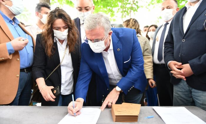 Ata tohumları toprakla buluştu