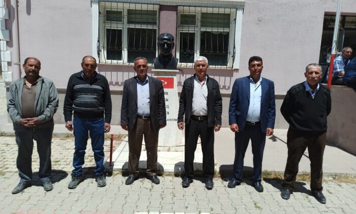 Atlıhisar köyünde muhtarlık seçiminde 6 aday kıyasıya mücadele veriyor