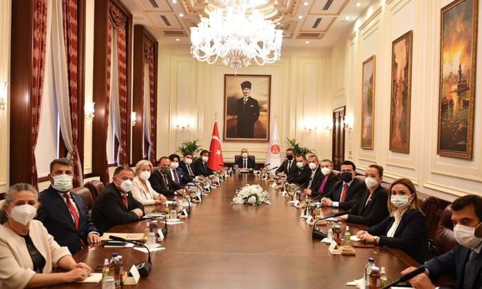 Avukatların sorunları Ankara’da masaya yatırıldı