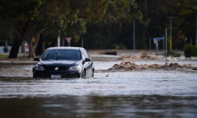 Avustralya’yı şiddetli rüzgar ve sel vurdu