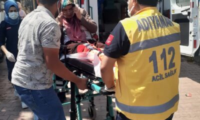 Ayağının üzerinden otomobil geçti