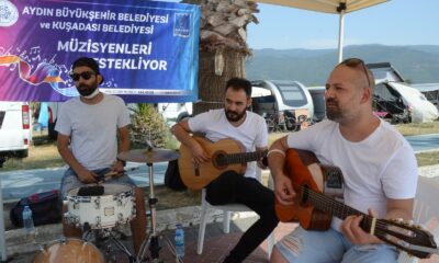 Aydın Büyükşehir ve Kuşadası Belediyesi müzisyenlere desteğini sürdürüyor