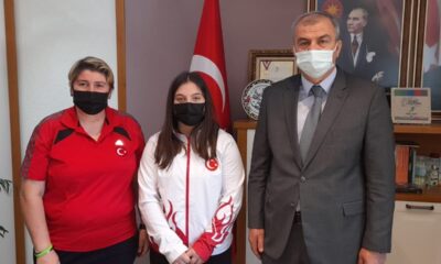 Aydınlı Burcu’dan Avrupa ve Türkiye rekoru