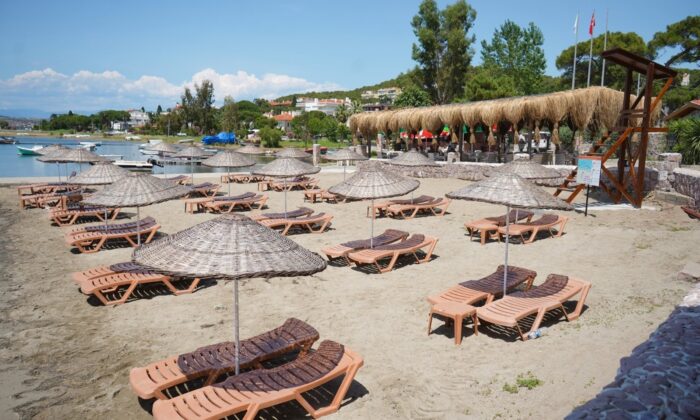 Ayvalık, yerli ve yabancı misafirlerini bekliyor