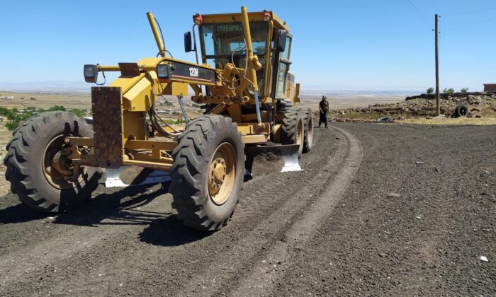 Bağlar Belediyesi’nden Karacadağ Yaylalarına yol hizmeti