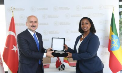 Bakan Karaismailoğlu, Etiyopya Federal Demokratik Cumhuriyeti Ulaştırma Bakanı Moges ile bir araya geldi