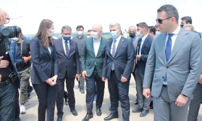 Bakan Karaismailoğlu yol çalışmalarını denetledi