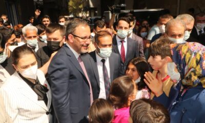 Bakan Kasapoğlu Diyarbakır’da esnafla bir araya geldi