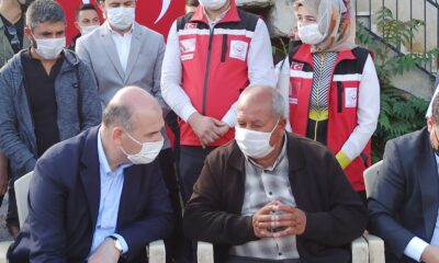 Bakan Soylu Afyonkarahisar’da şehit ailesini ziyaret etti