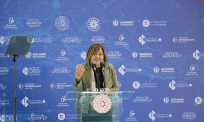 Bakan Varank, Türkiye’nin ilk ve tek Antep Fıstığı Lisanslı Deposu’nun açılışını yaptı