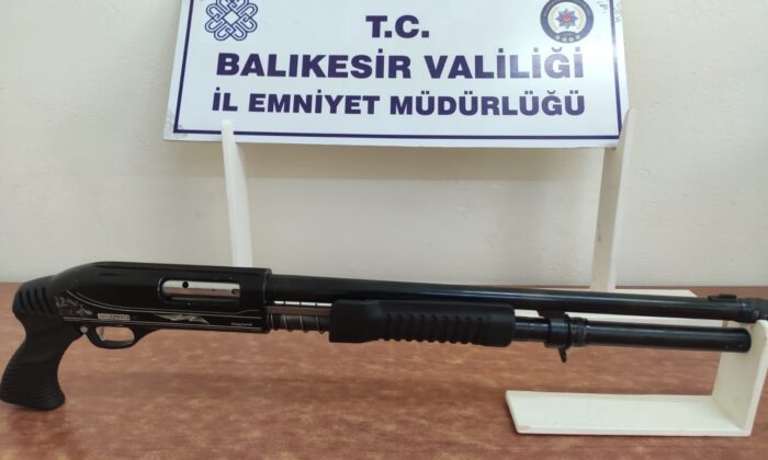 Balıkesir’de 9 aranan şahıs yakalandı