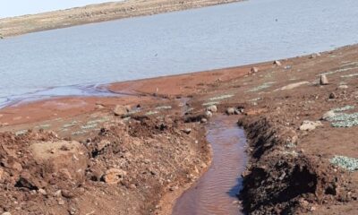 Balıklar için kuyudan gölete kanal açtılar